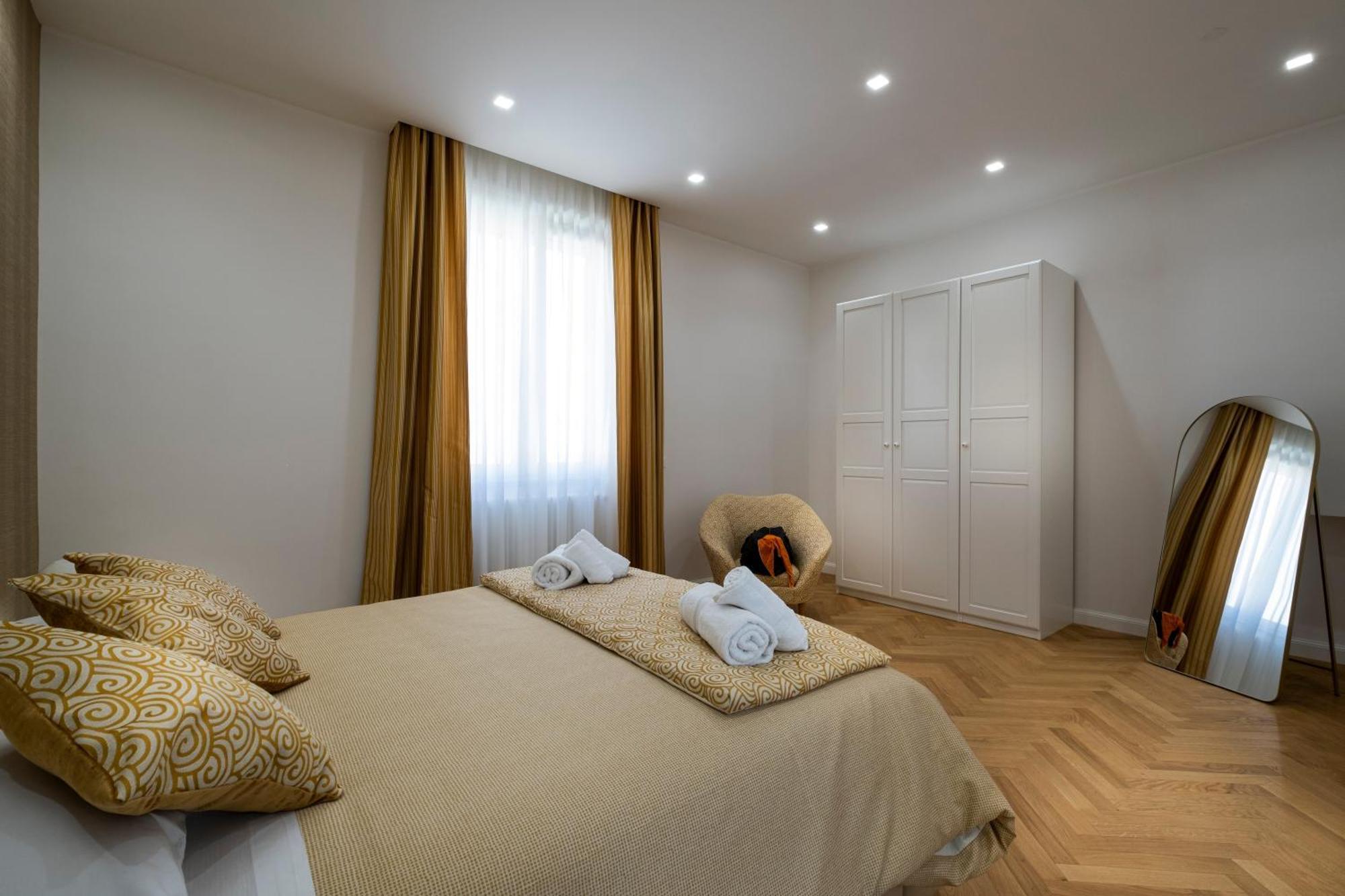 Palace Ducrot Palermo Luaran gambar